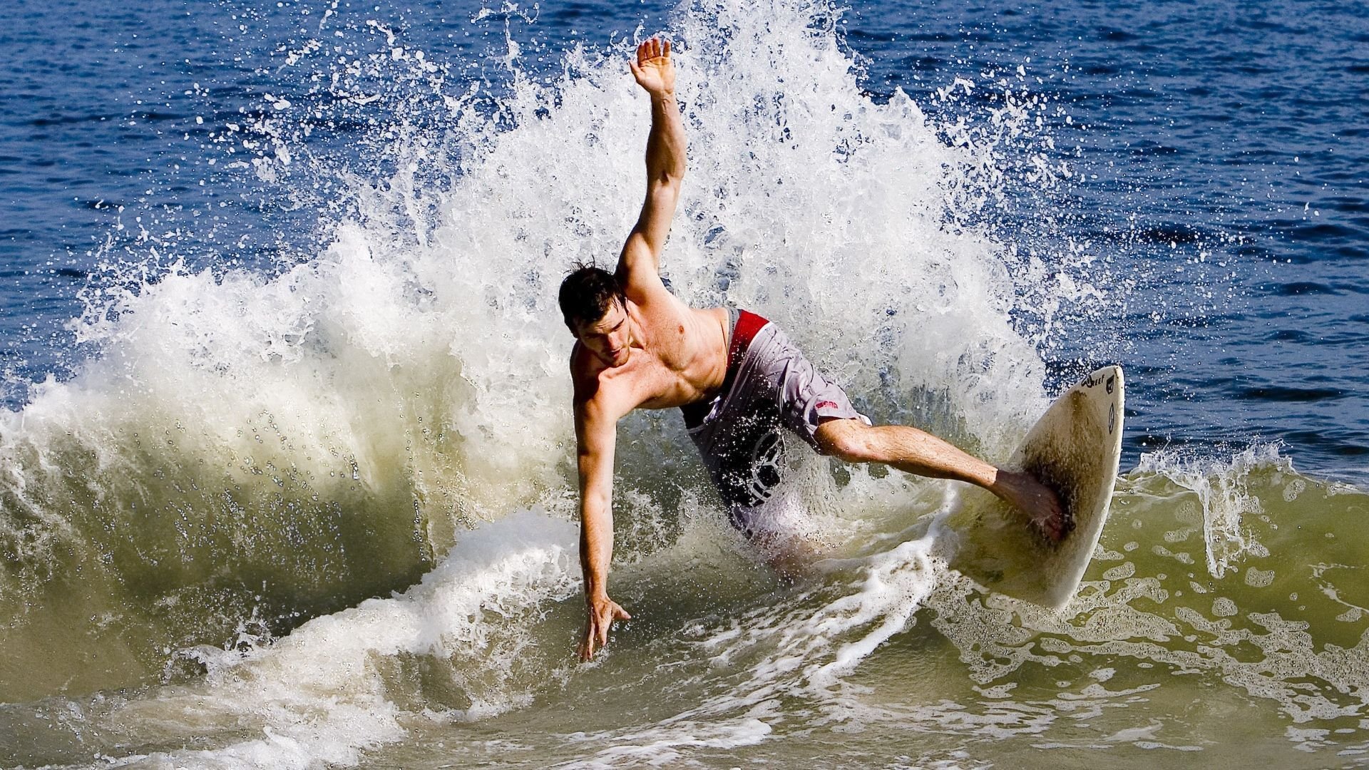 NBA季后赛史诗级抢七大战，绝杀与传奇之夜