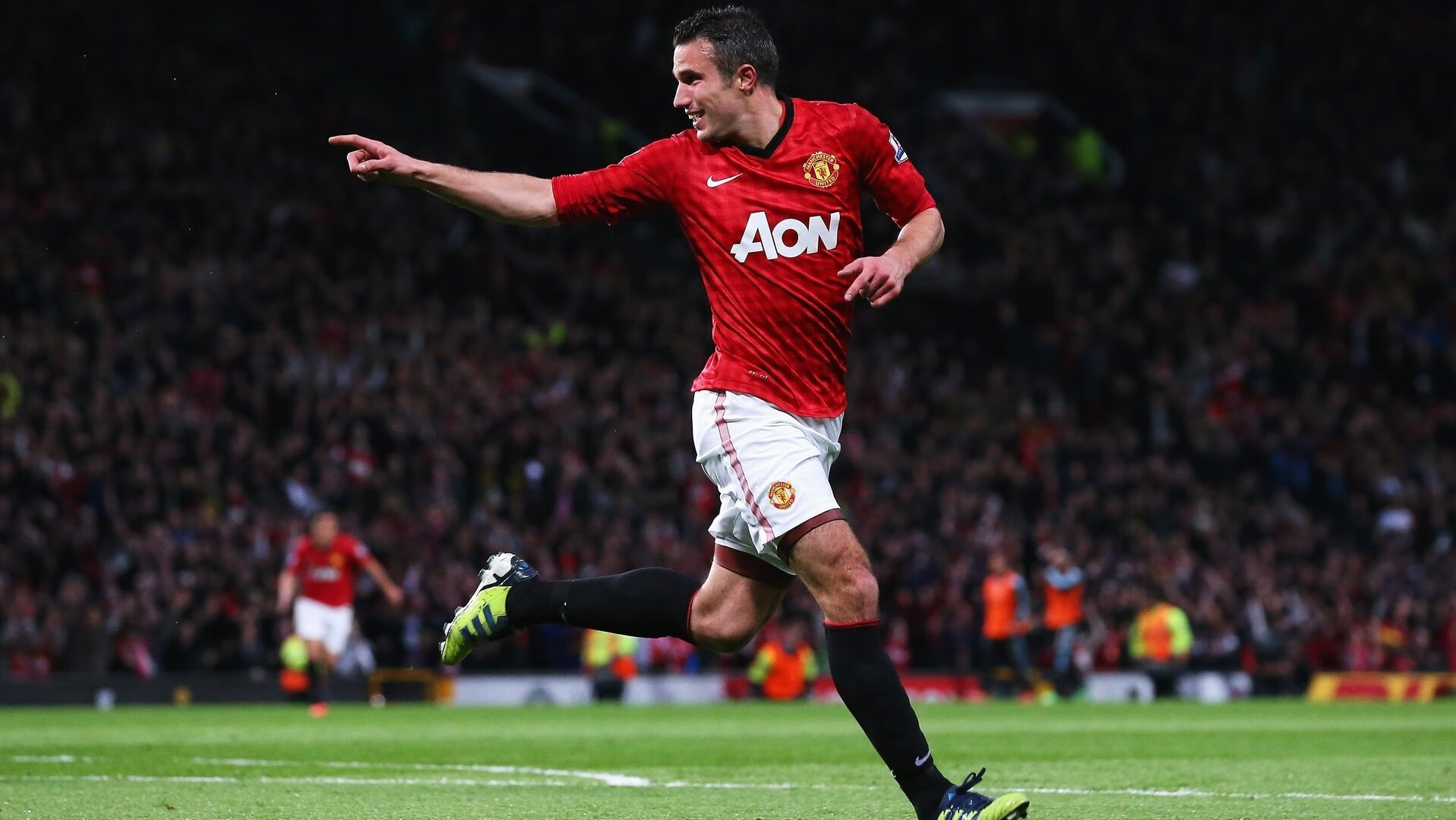 23岁新星打破尘封15年世界纪录,田径史上再添传奇